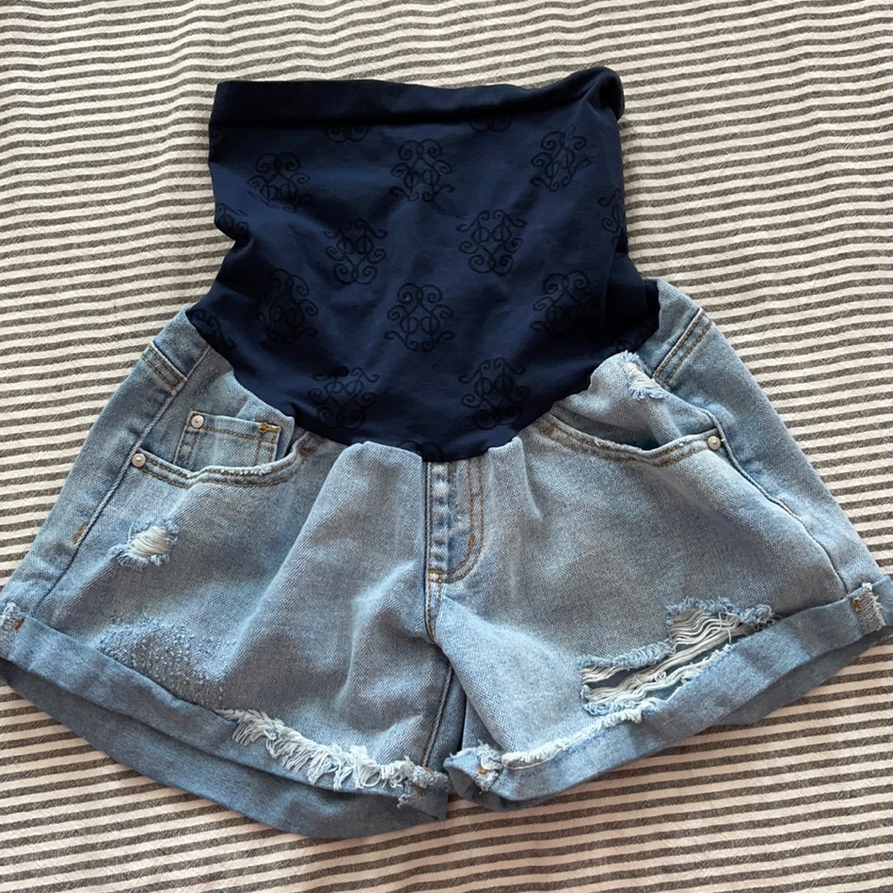 Jessica Simpson Maternity mini shorts